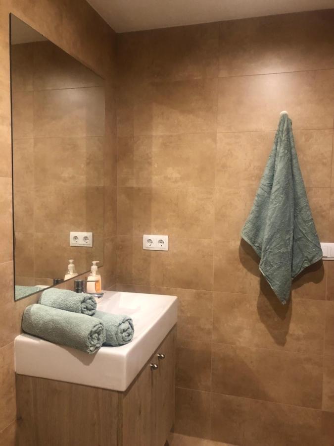 Un Lindo Piso Acogedor Para Desconectar En سورت المظهر الخارجي الصورة