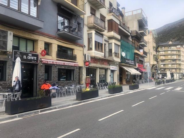 Un Lindo Piso Acogedor Para Desconectar En سورت المظهر الخارجي الصورة